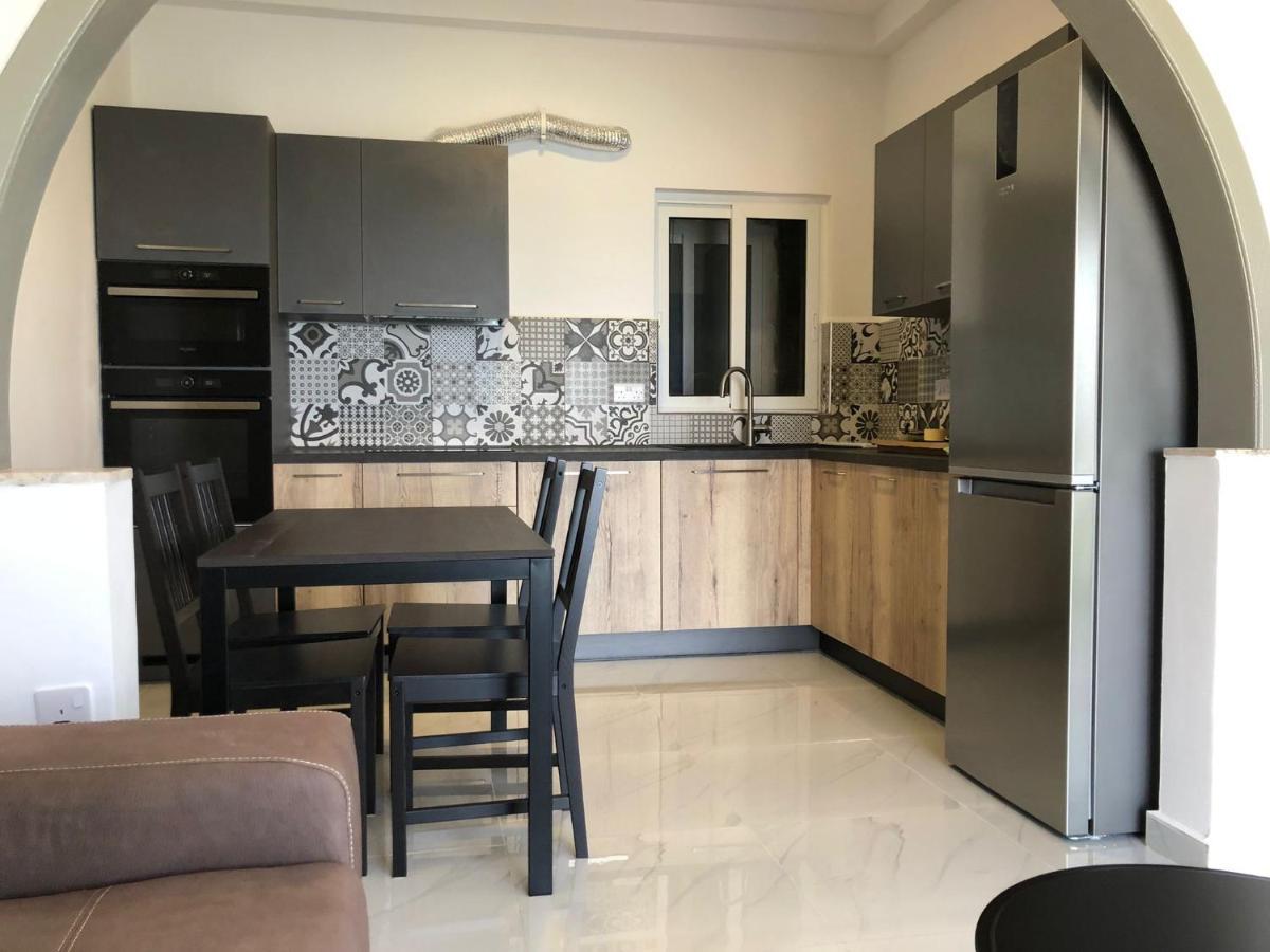 Beautiful Sliema Seaview Apt Экстерьер фото