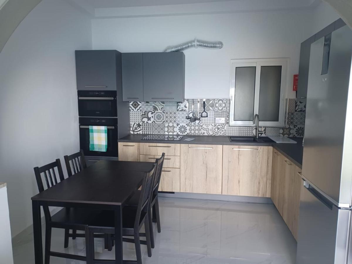 Beautiful Sliema Seaview Apt Экстерьер фото